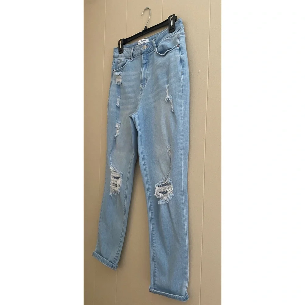 💎Ripped High Waisted Mom Jeans🌹 - Picture 3 of 9